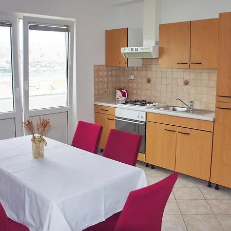 Apartment House Karmen *