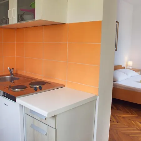 Apartment House Karmen *